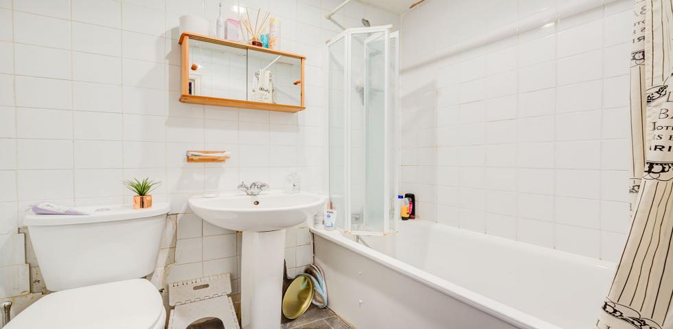 Spacious South Hampstead Apartment Belsize Road, South Hampstead